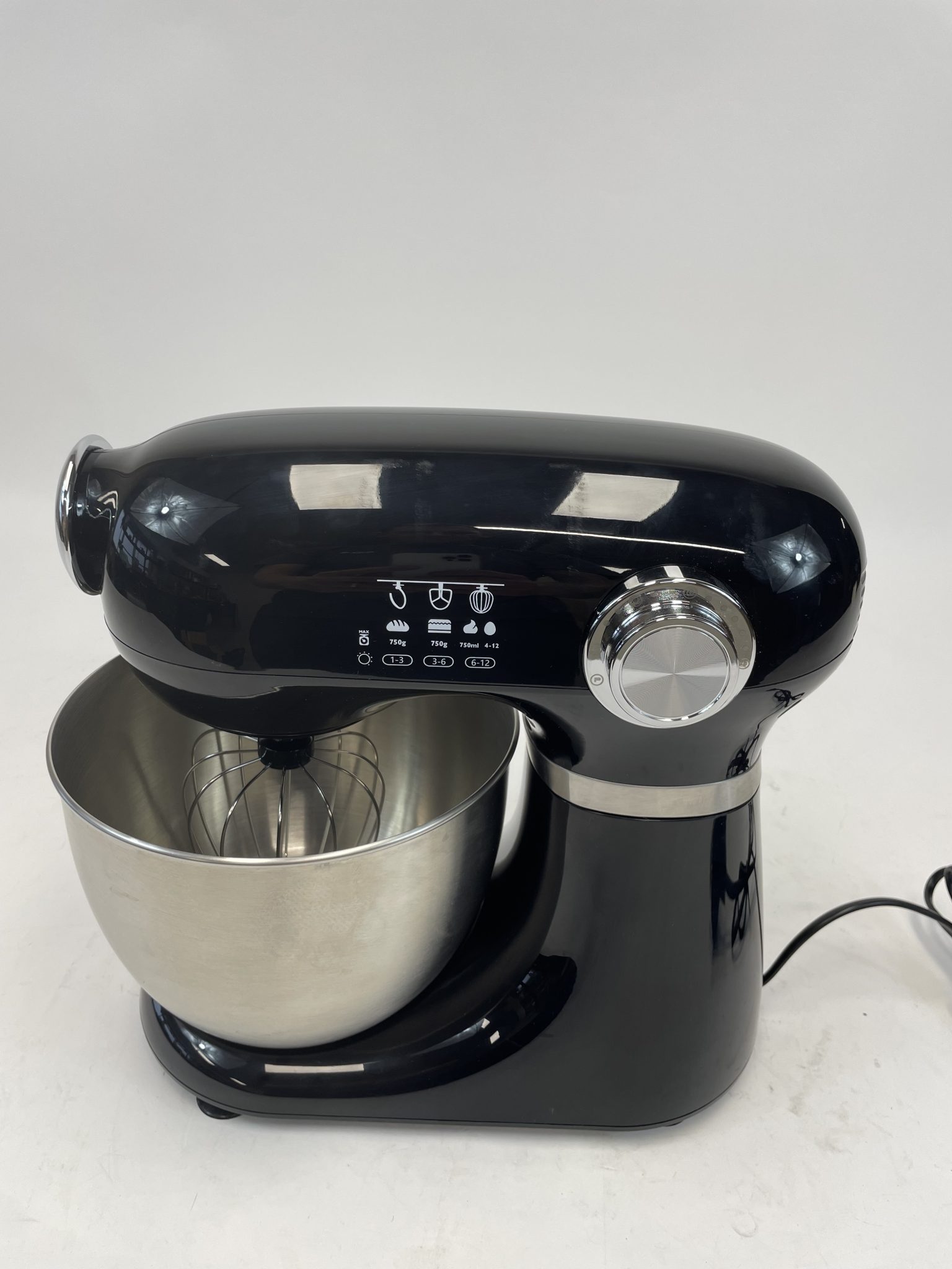 Amazon Basics virtuvinis kombainas su 5 l dubeniu